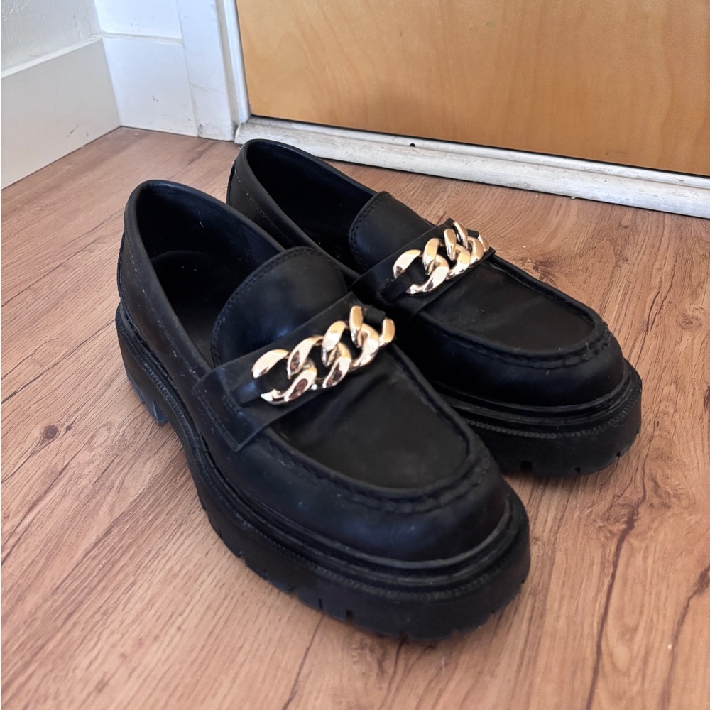 aldo loafers with gold chains
